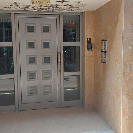 Small Studio Center 1 سالونيك المظهر الخارجي الصورة